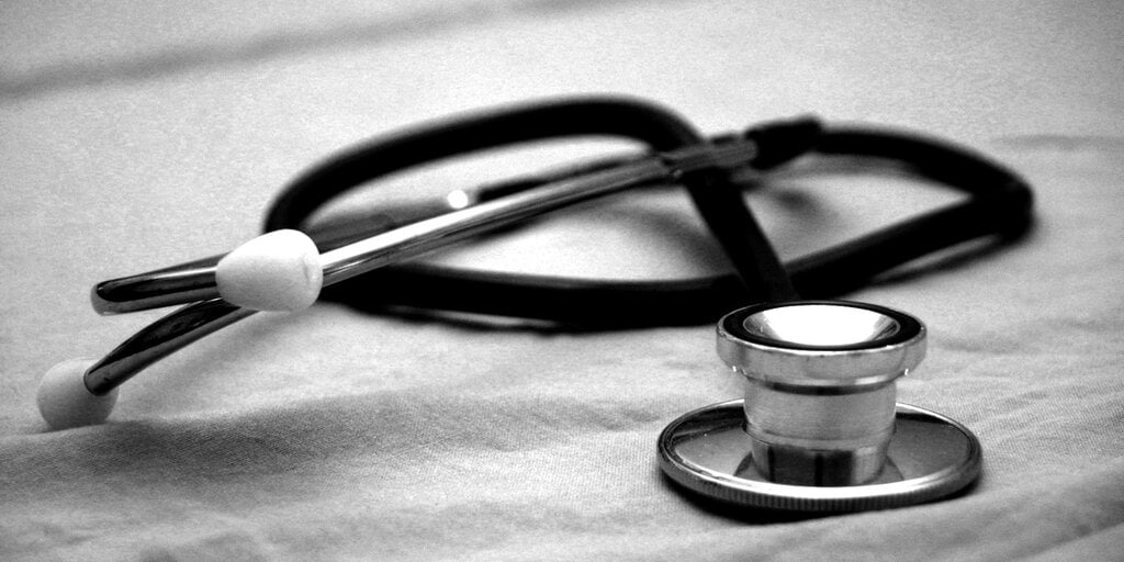 Coinbase CEO’s Biotech Firm Gets $130M to Fight Aging With AI, Genomics