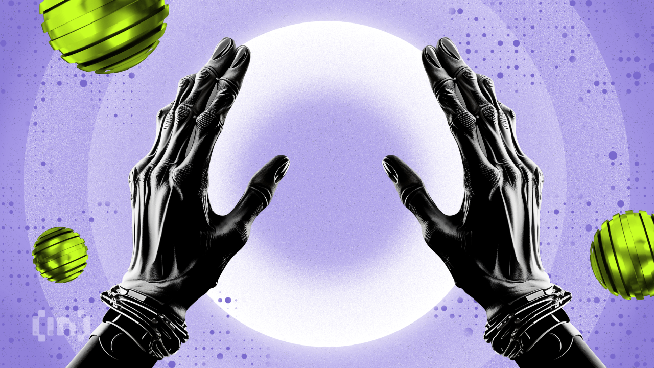 From Wisdom of Crowds to Manipulation Risks