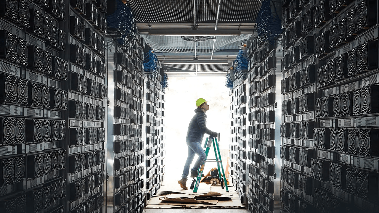 Expert Flags Bitcoin's First Hashrate Bear Market as Network Sheds 145 EH/s